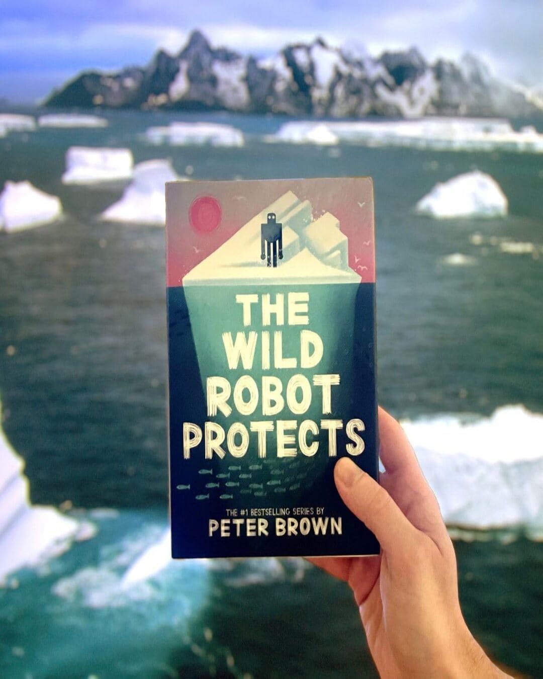 The Wild Robot Protects by Peter Brown [Paperback]